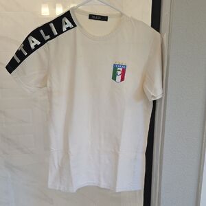 Italia Graphic Tee with Shoulder Detail -Small